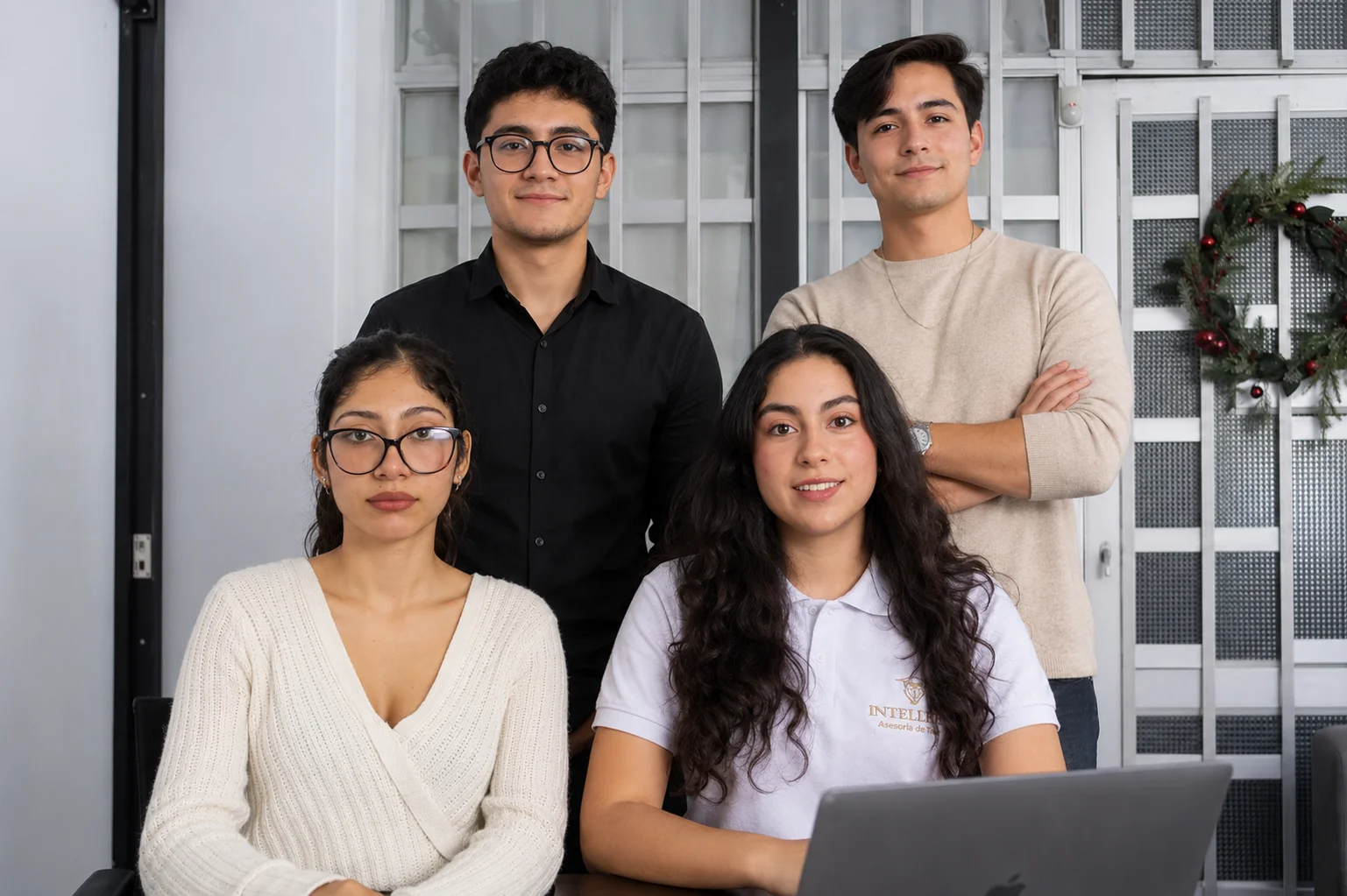 Equipo de consultores académicos de Intelecta